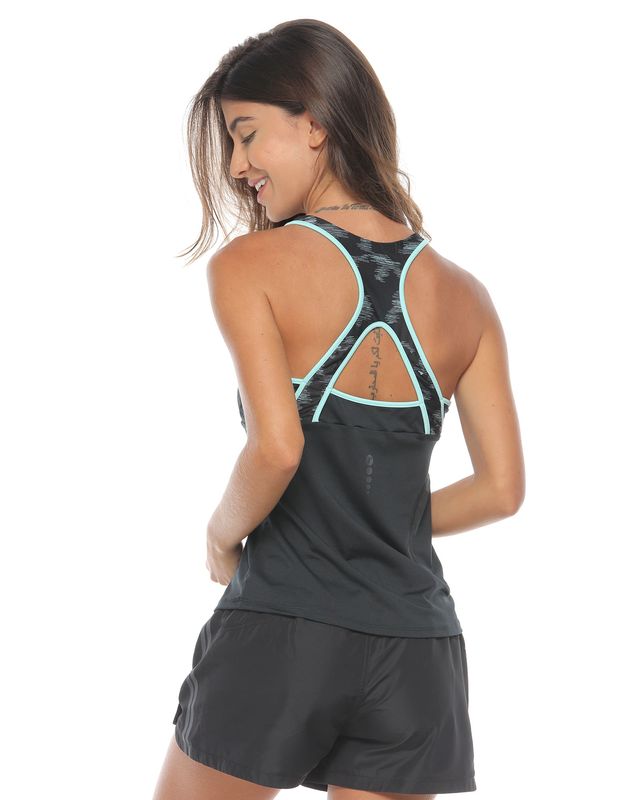 modelo con esqueleto deportivo color negro para mujer parte trasera