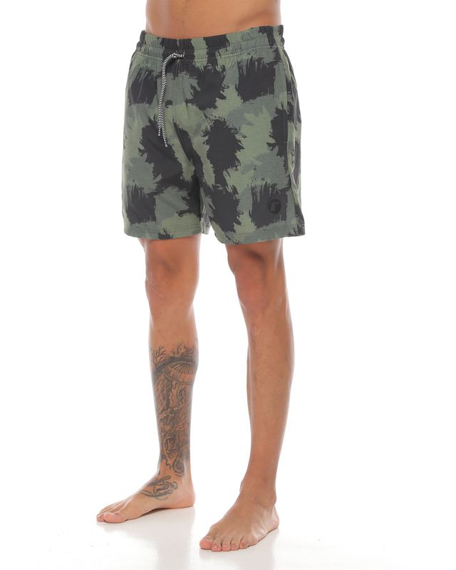 pantaloneta corta de playa color verde militar para hombre