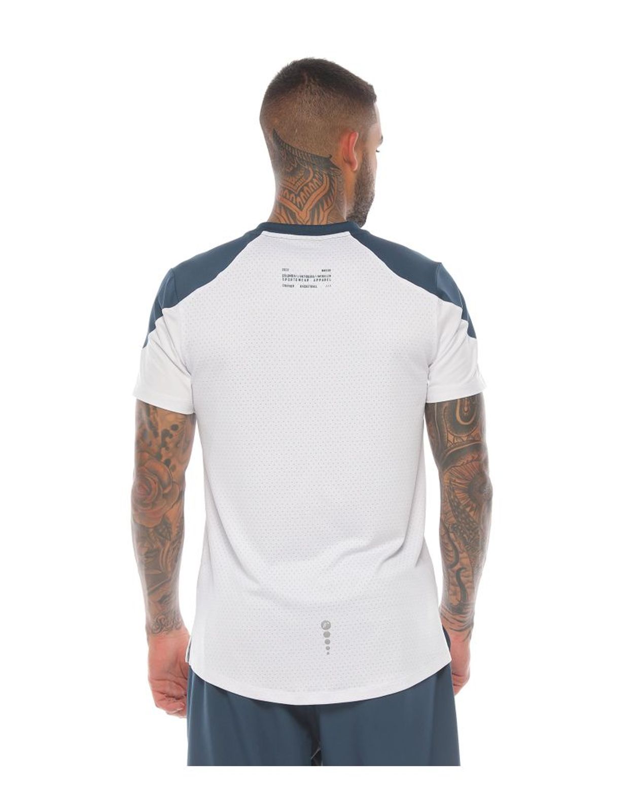 Camiseta-Deportiva-Blanca-Menta-para-Hombre-parte-trasera
