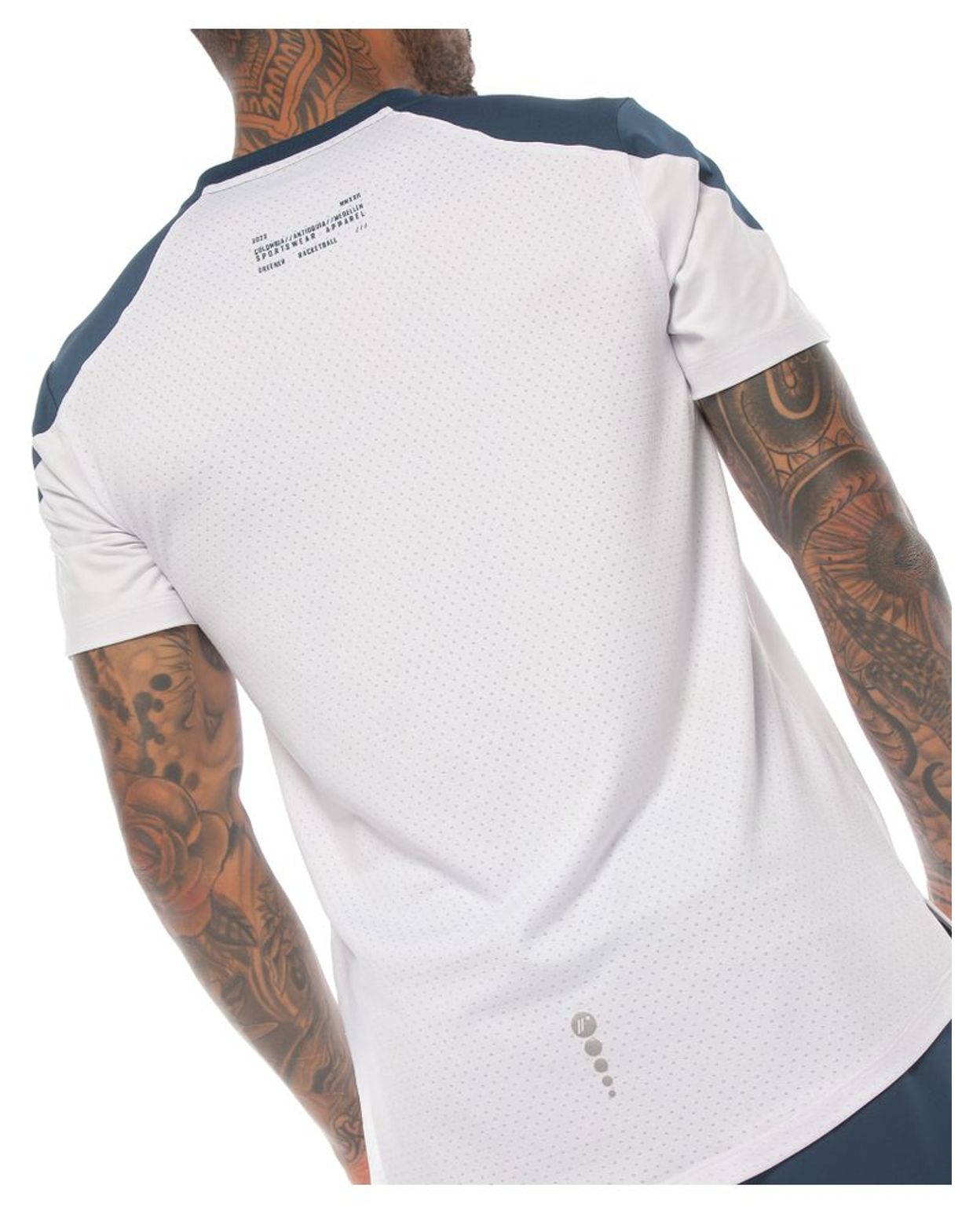 Camiseta-Deportiva-Blanca-Menta-para-Hombre-parte-trasera-con-malla-transpirable
