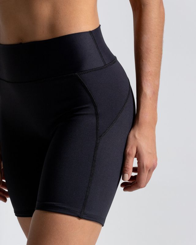 43373-LICRA-CORTA-CON-PRETINA-ANATOMICA-NEGRO-Mujer-Pantalones-y-Licras-Racketball-7701650967387-1