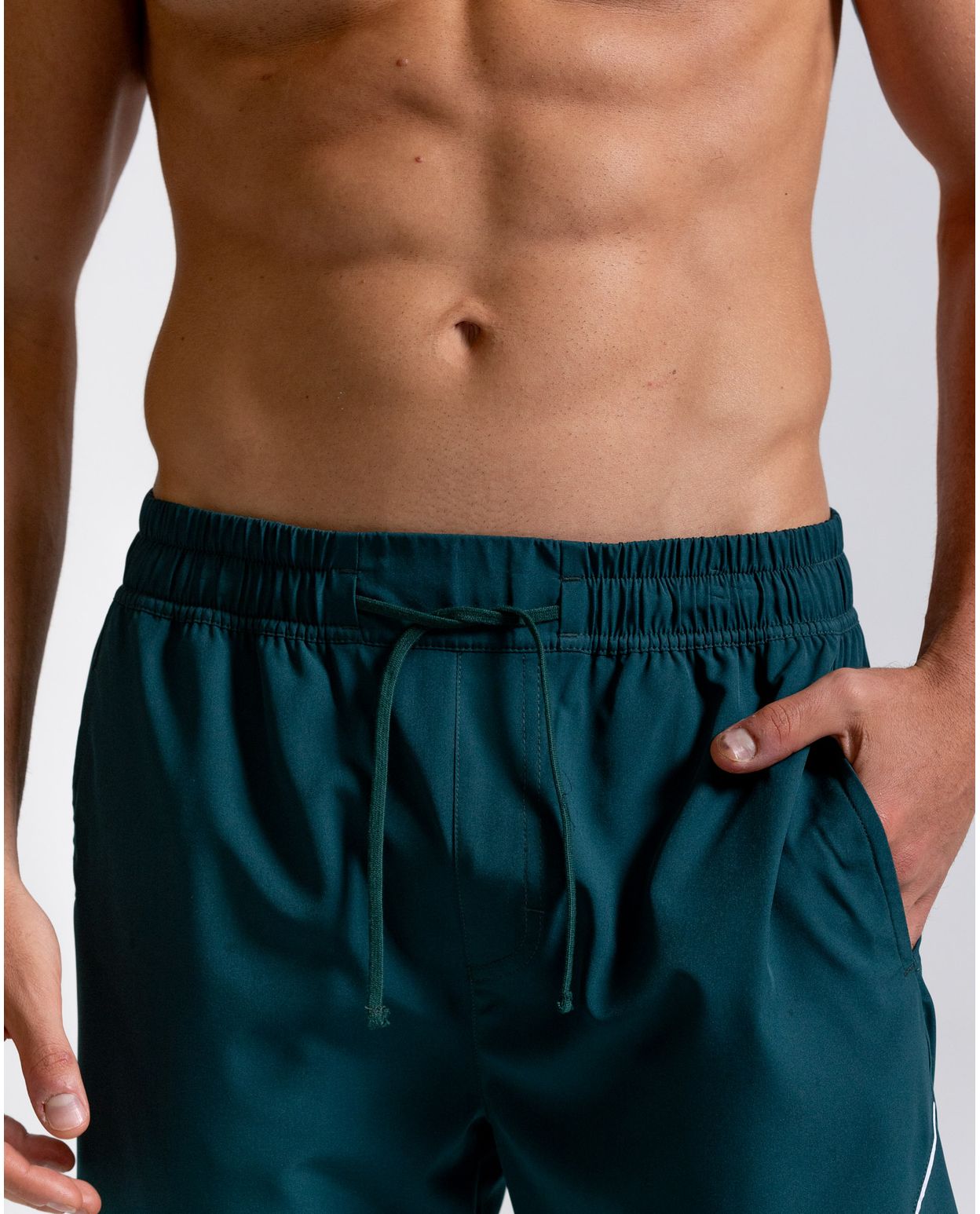 21882-Pantaloneta-Deportiva-VERDE-TORMENTA-Hombre-Shorts-y-Pantalonetas-Racketball-7701650969015-3.JPG