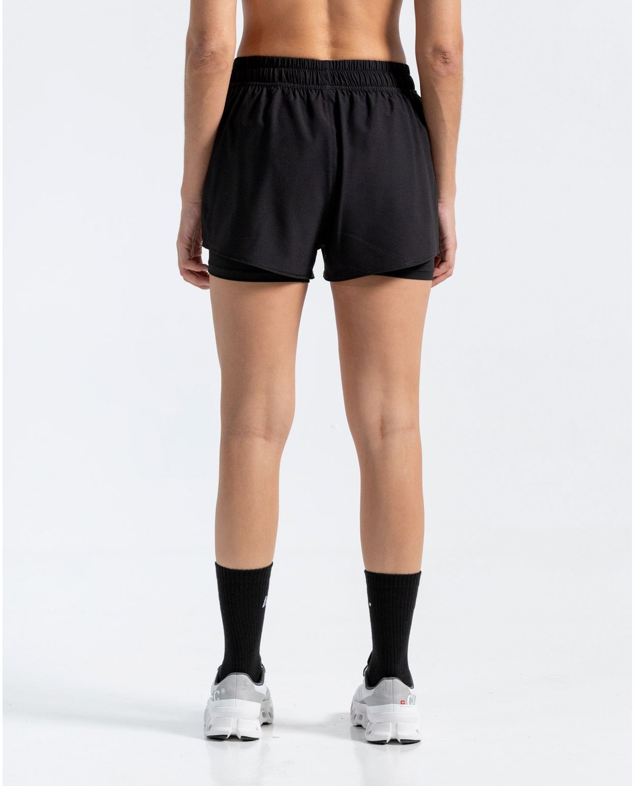43259-PANTALONETA-RUNNING-DEPORTIVA-NEGRO-MUJER-SHORTS-RACKETBALL-7701650928111-4.jpg