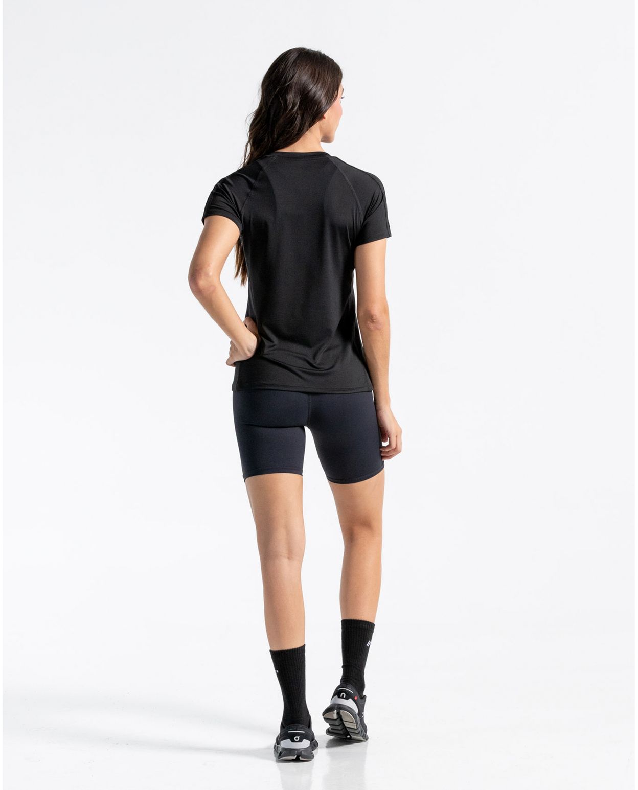 97334-1-CAMISETA-CUELLO-V-NEGRO-Mujer-Camisetas-Racketball-7701650923666-6.jpg