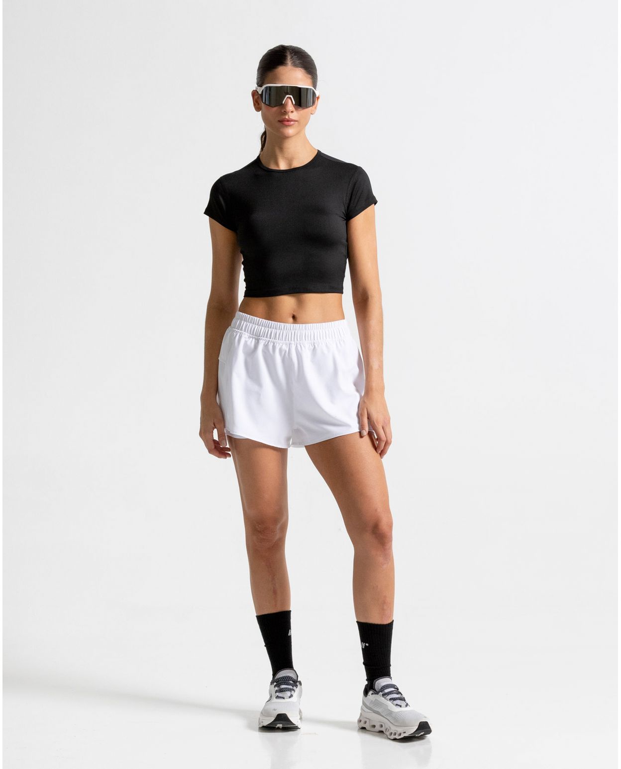 98307-CROP-TOP-MANGA-CORTA-NEGRO-MUJER-CAMISETAS-Y-TOPS-RACKETBALL-7701650936437-4.jpg