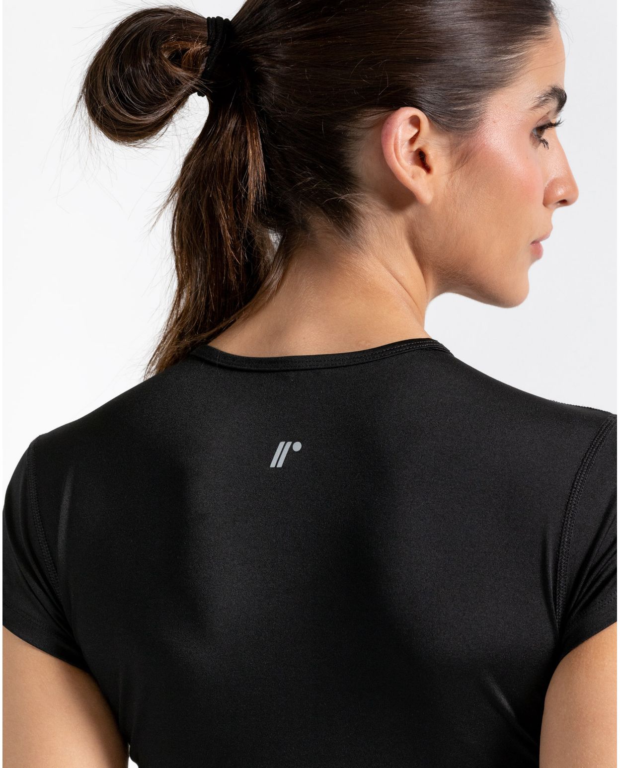 98307-CROP-TOP-MANGA-CORTA-NEGRO-MUJER-CAMISETAS-Y-TOPS-RACKETBALL-7701650936437-2.jpg