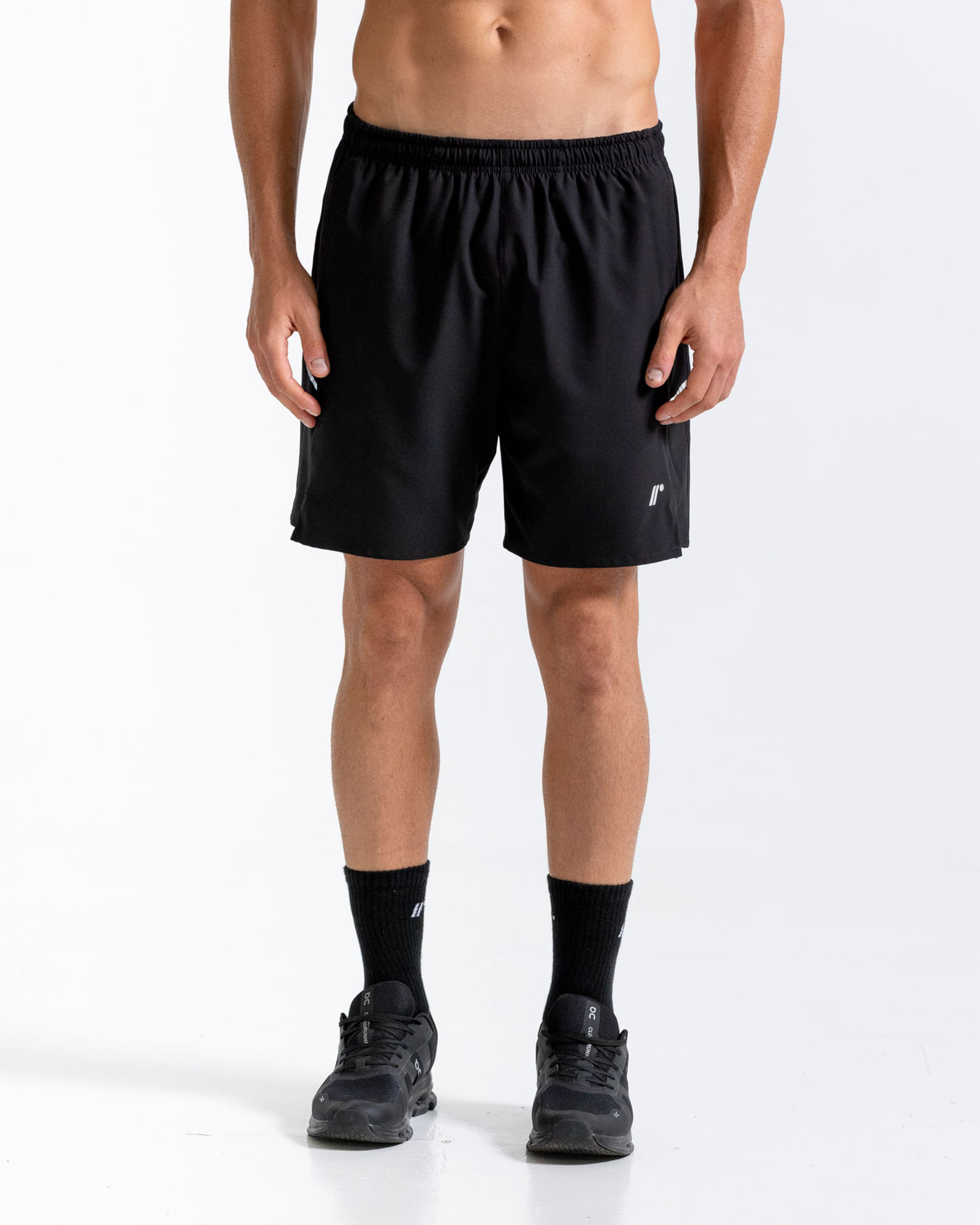 21713-PANTALONETA-DEPORTIVA-NEGRO-HOMBRE-PANTALONETAS-RACKETBALL-7701650930060-1.jpg