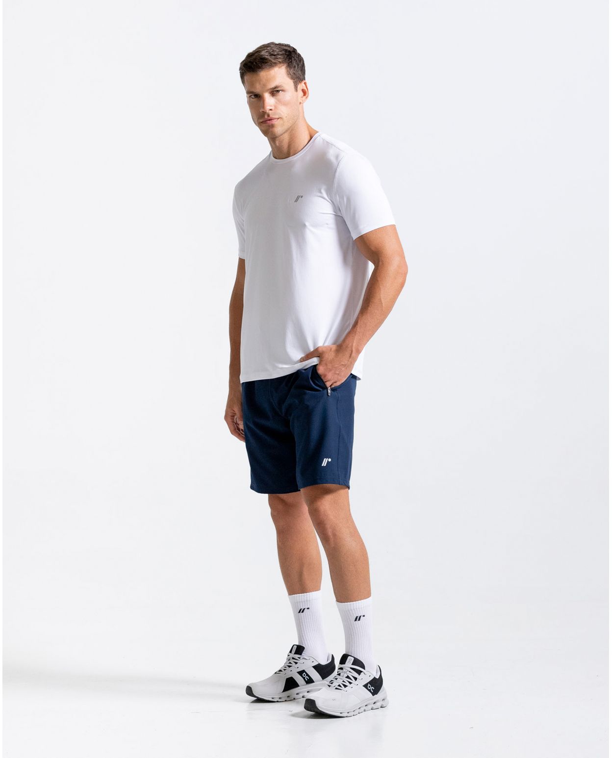 21714-PANTALONETA-DEPORTIVA-AZUL-OSCURO-HOMBRE-PANTALONETAS-RACKETBALL-7701650928241-5.jpg