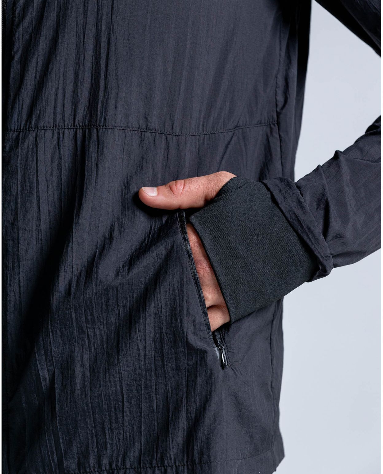 04009-1-Chaqueta-Vento-Rompeviento-Ultra-Liviana-NEGRO-Hombre-Chaquetas-y-Buzos-Racketball-7701650875477-3.jpg