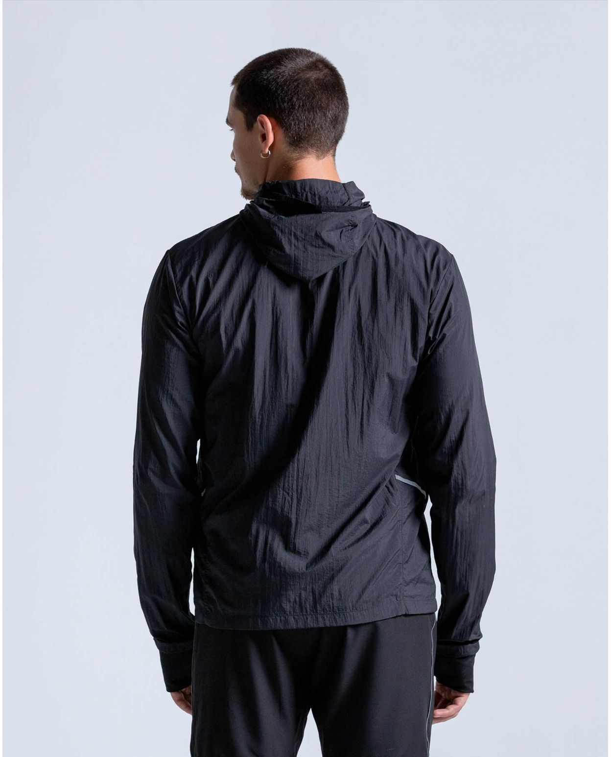 04009-1-Chaqueta-Vento-Rompeviento-Ultra-Liviana-NEGRO-Hombre-Chaquetas-y-Buzos-Racketball-7701650875477-4.jpg